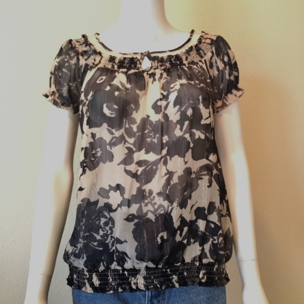 Express Sheer Pretty Printed Blouse Petite/Small - Picture 3 of 6